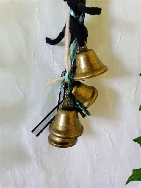 What are the advantages of witch bells